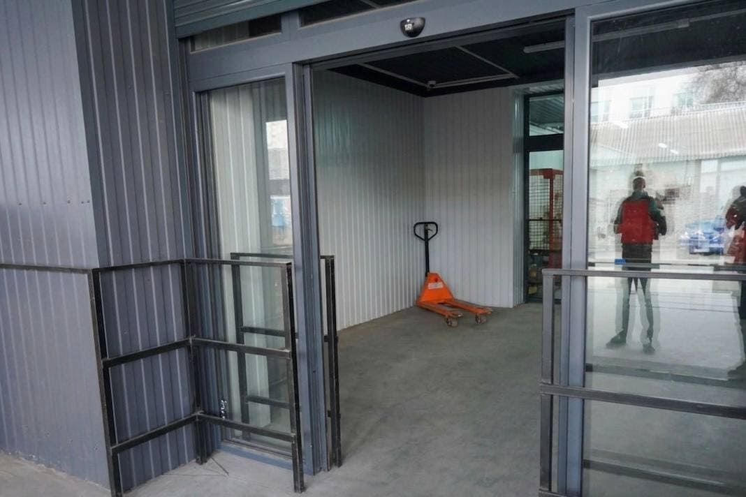 Warehouse staff entrance repair on Airport Road in Brampton